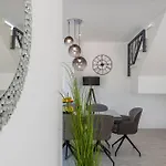 Lovely Home In Donji Prolozac Дом отдыха Donji Prolozac