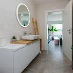 Lovely Home In Donji Prolozac Дом отдыха *