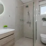 Lovely Home In Donji Prolozac Дом отдыха *
